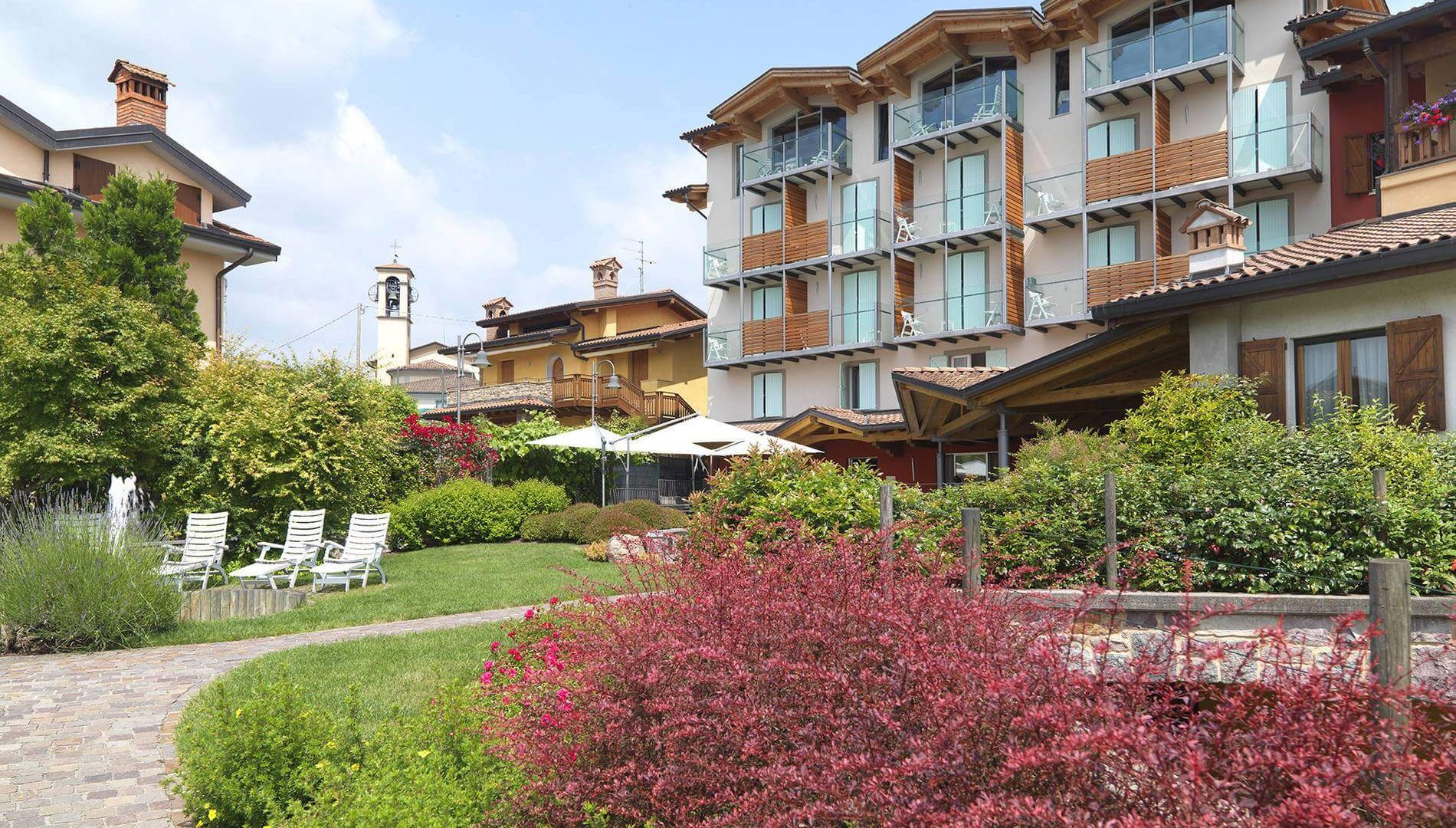 Panorama dall'altopiano di Bossico sopra il Lago d'Iseo