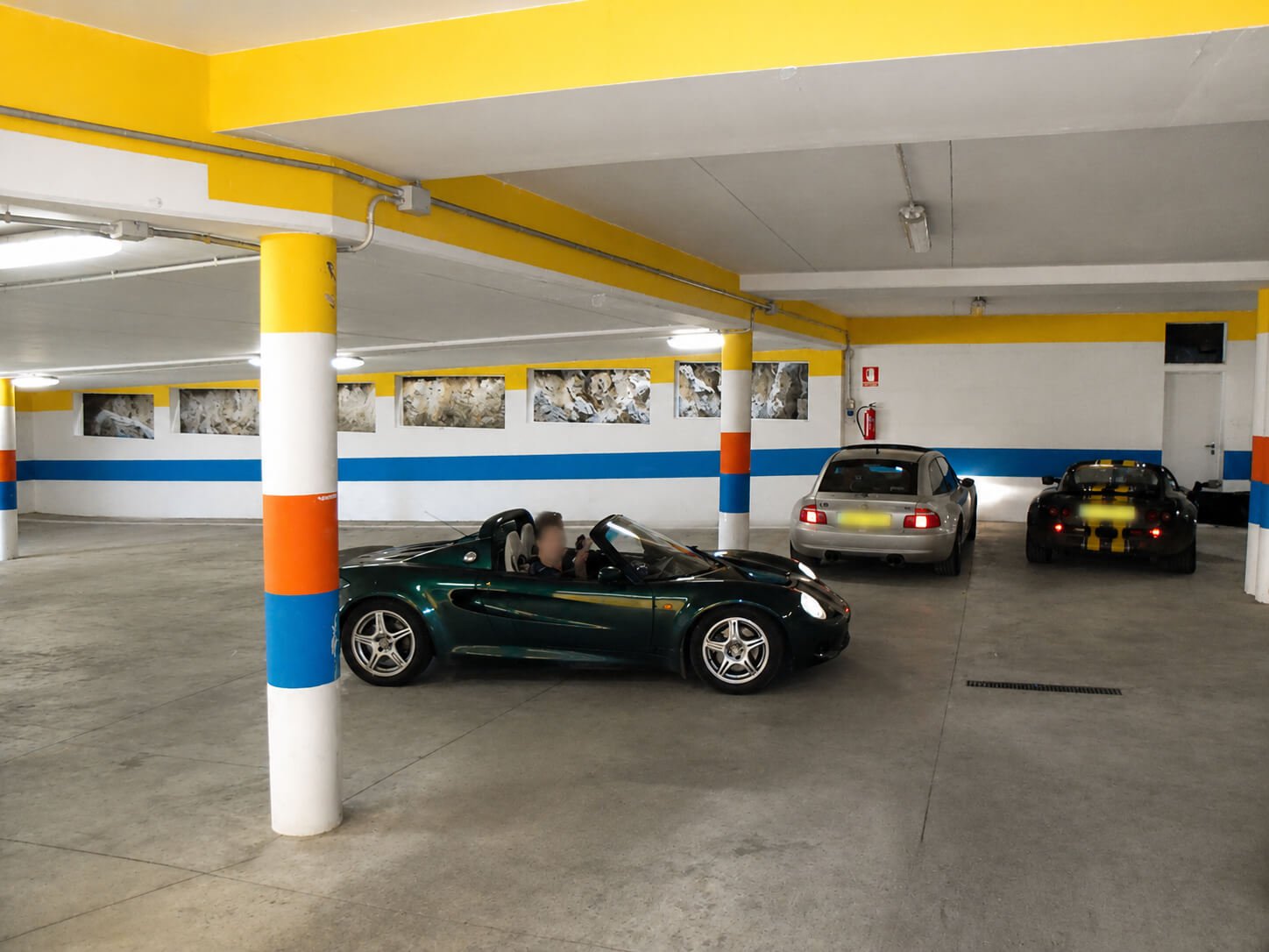 Garage couvert