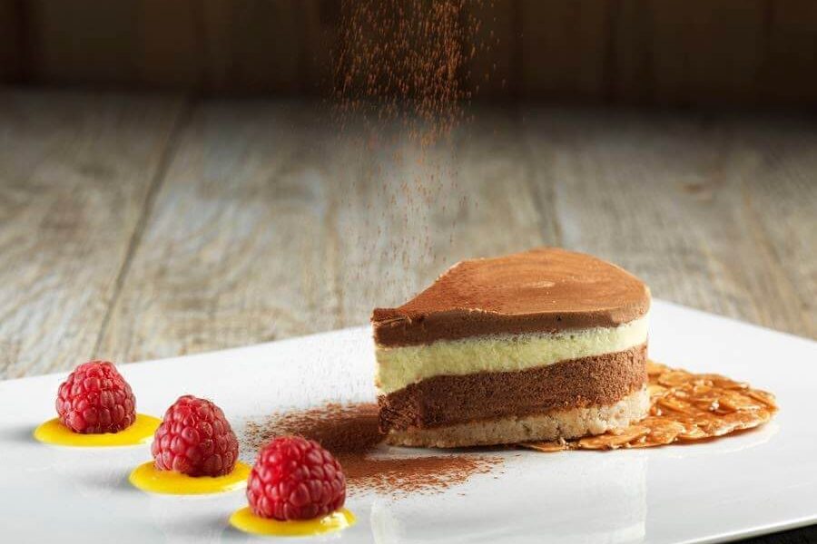 Dolce al cucchiaio al ristorante Miralago di Bossico